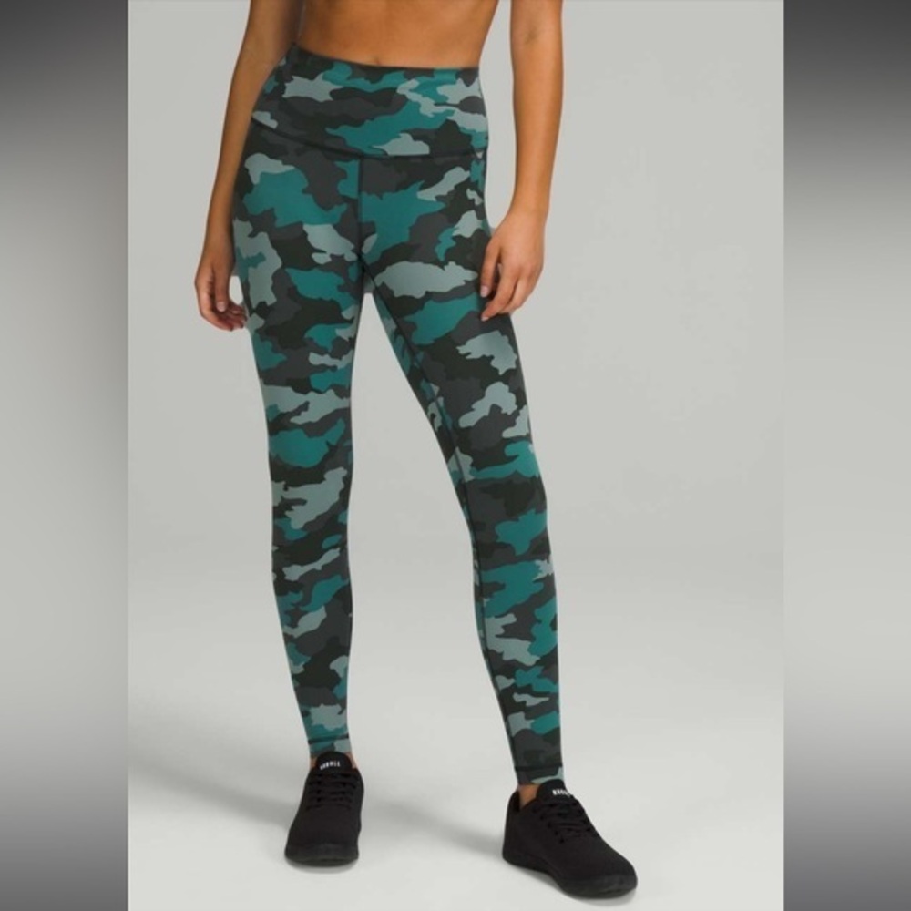 Lululemon Wunder Train High-Rise tight 28” size 4 Heritage 365 Camo Tidewater